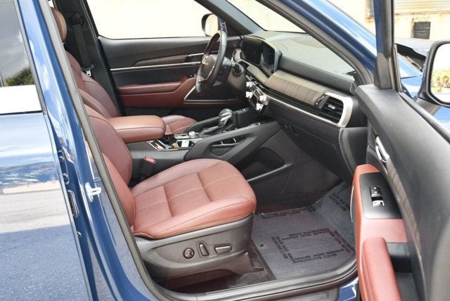 2023 Kia Telluride EX FWD SUV W/Navigation & Ventilated Front Seats
