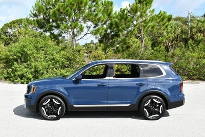 2023 Kia Telluride EX FWD SUV W/Navigation & Ventilated Front Seats