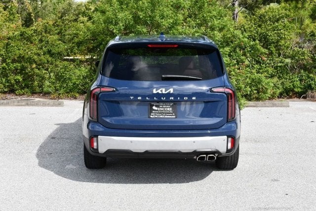 2023 Kia Telluride EX FWD SUV W/Navigation & Ventilated Front Seats