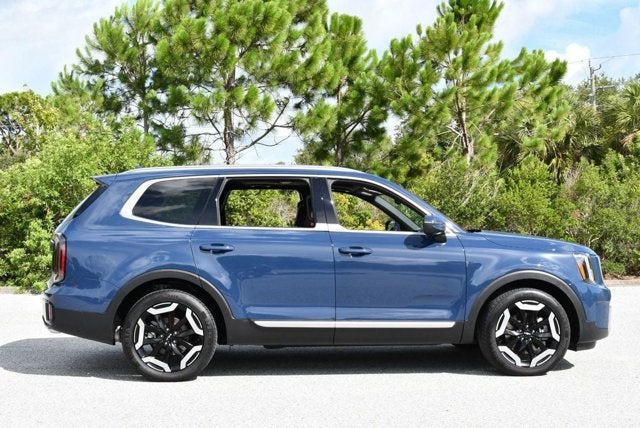 2023 Kia Telluride EX FWD SUV W/Navigation & Ventilated Front Seats