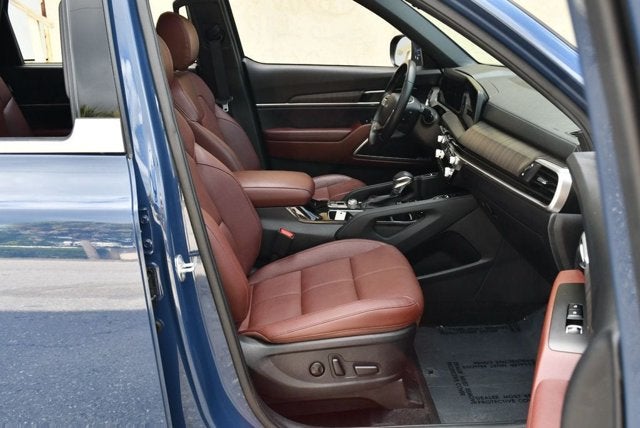 2023 Kia Telluride EX FWD SUV W/Navigation & Ventilated Front Seats