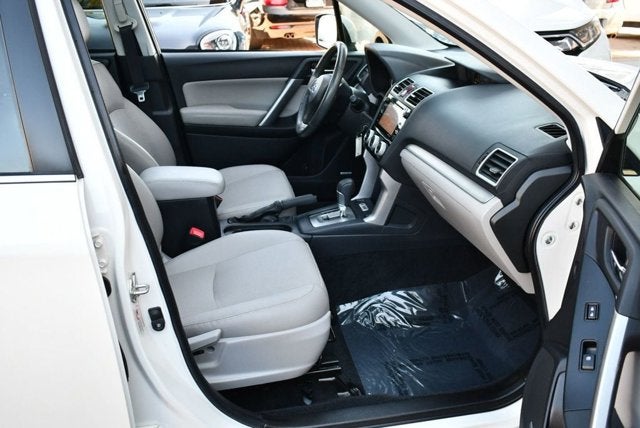 2016 Subaru Forester 2.5I Limited CVT AWD SUV W/Eyesight Warning System