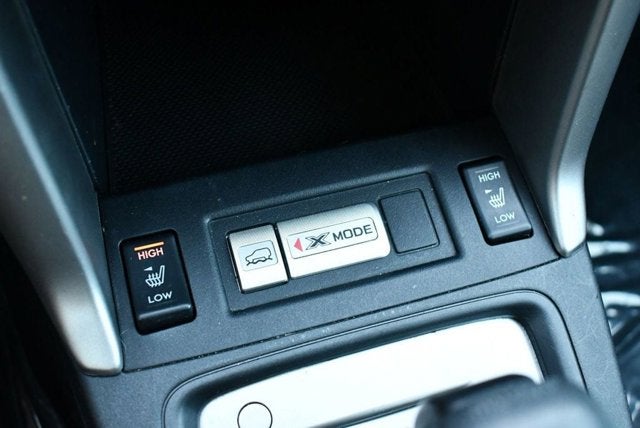 2016 Subaru Forester 2.5I Limited CVT AWD SUV W/Eyesight Warning System