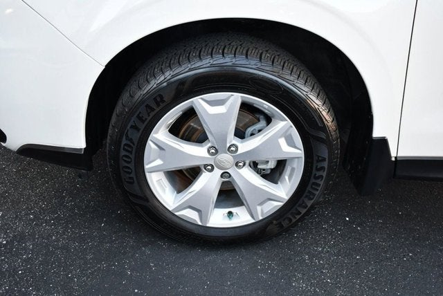 2016 Subaru Forester 2.5I Limited CVT AWD SUV W/Eyesight Warning System