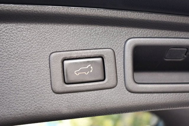 2018 Subaru Forester 2.5i Touring CVT SUV W/Harman Kardon Sound and Back Up Camera