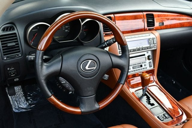 2005 Lexus SC 430 2 Door Convertible W/Navigation
