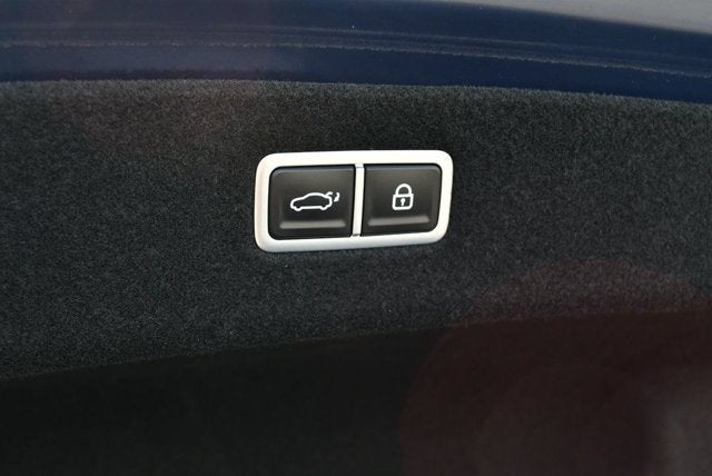 2023 Genesis G90 e-SC