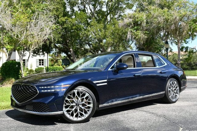 2023 Genesis G90 e-SC