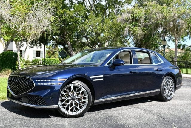 2023 Genesis G90 e-SC
