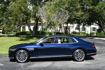 2023 Genesis G90 e-SC