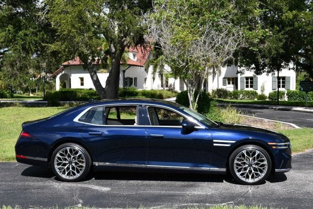 2023 Genesis G90 e-SC