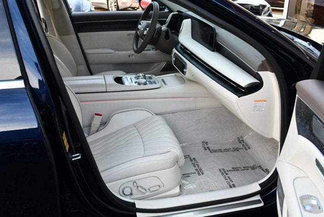 2023 Genesis G90 e-SC