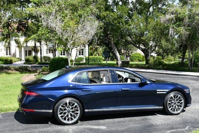 2023 Genesis G90 e-SC
