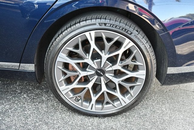 2023 Genesis G90 e-SC