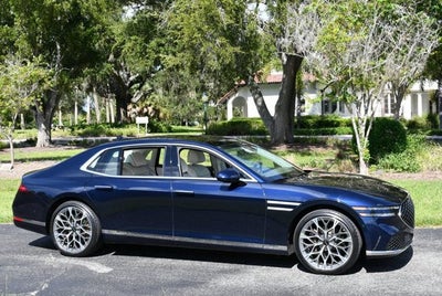 2023 Genesis G90 e-SC