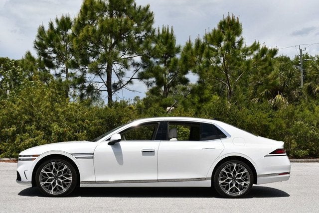 2026 Genesis G90 3.5T e-SC AWD W/Navigation and Bang & Olufsen Audio