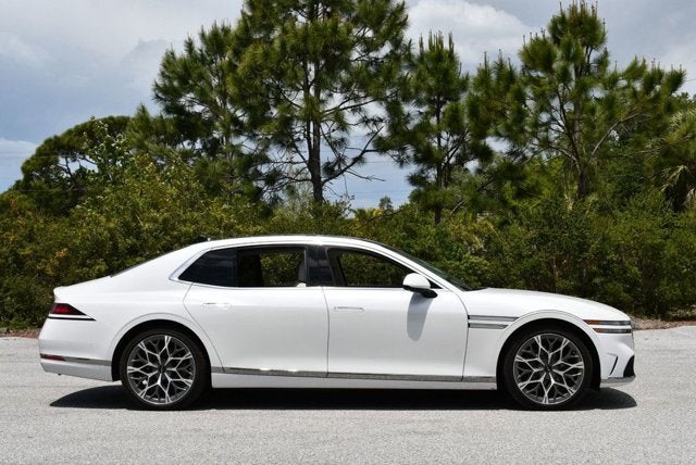 2026 Genesis G90 3.5T e-SC AWD W/Navigation and Bang & Olufsen Audio