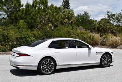 2026 Genesis G90 3.5T e-SC AWD W/Navigation and Bang & Olufsen Audio