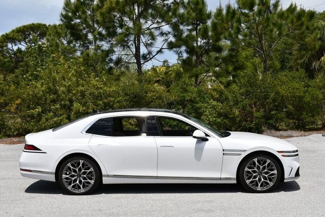 2026 Genesis G90 3.5T e-SC AWD W/Navigation and Bang & Olufsen Audio
