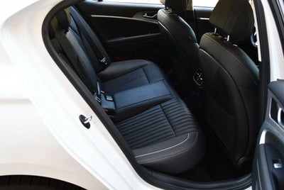 2023 Genesis G70 3.3T RWD Sedan W/Navigation & Blind Spot Assist