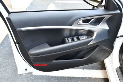 2023 Genesis G70 3.3T RWD Sedan W/Navigation & Blind Spot Assist