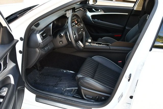 2023 Genesis G70 3.3T RWD Sedan W/Navigation & Blind Spot Assist