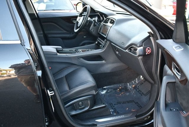 2018 Jaguar F-PACE 25t Prestige AWD SUV W/Vision & Comfort/Convenience Packages