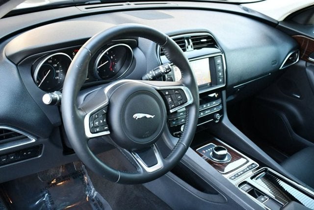 2018 Jaguar F-PACE 25t Prestige AWD SUV W/Vision & Comfort/Convenience Packages