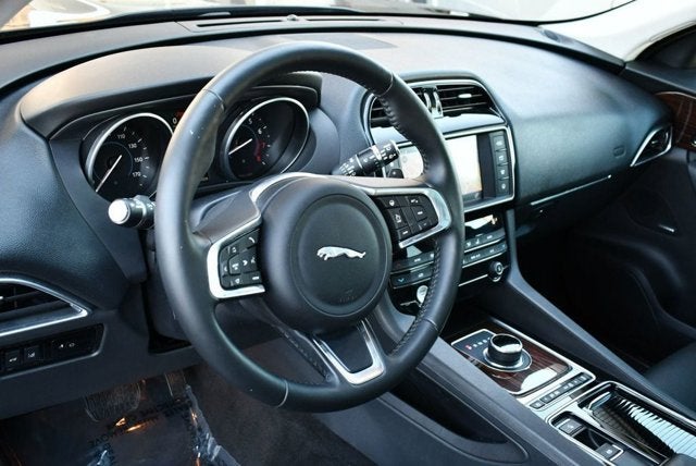 2018 Jaguar F-PACE 25t Prestige AWD SUV W/Vision & Comfort/Convenience Packages