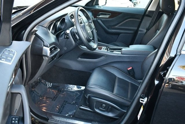 2018 Jaguar F-PACE 25t Prestige AWD SUV W/Vision & Comfort/Convenience Packages