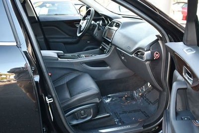 2018 Jaguar F-PACE 25t Prestige AWD SUV W/Vision & Comfort/Convenience Packages