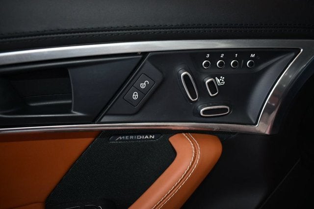 2018 Jaguar F-TYPE Coupe Automatic 340HP W/Navigation