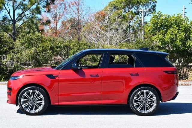 2024 Land Rover Range Rover Sport P400 Dynamic SE AWD SUV W/Navigation and Park Assist