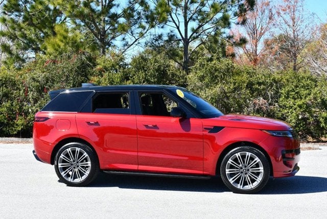 2024 Land Rover Range Rover Sport P400 Dynamic SE AWD SUV W/Navigation and Park Assist