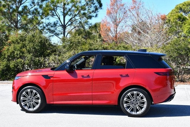 2024 Land Rover Range Rover Sport P400 Dynamic SE AWD SUV W/Navigation and Park Assist