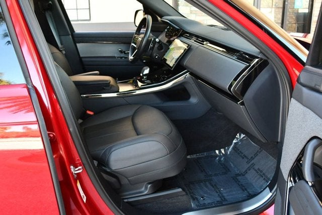 2024 Land Rover Range Rover Sport P400 Dynamic SE AWD SUV W/Navigation and Park Assist