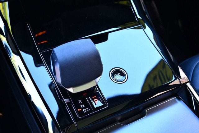 2024 Land Rover Range Rover Sport P400 Dynamic SE AWD SUV W/Navigation and Park Assist