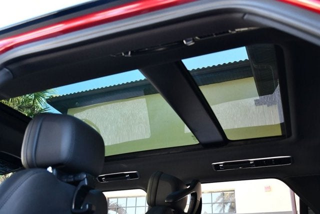 2024 Land Rover Range Rover Sport P400 Dynamic SE AWD SUV W/Navigation and Park Assist