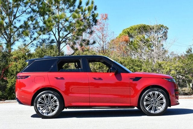 2024 Land Rover Range Rover Sport P400 Dynamic SE AWD SUV W/Navigation and Park Assist