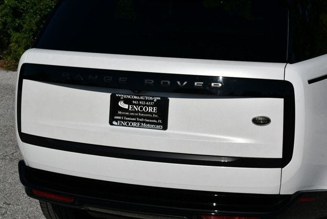 2023 Land Rover Range Rover P530 SE SWB SUV W/Shadow Exterior Pack