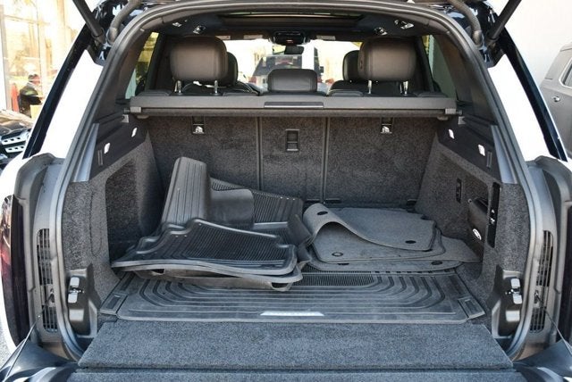2023 Land Rover Range Rover P530 SE SWB SUV W/Shadow Exterior Pack
