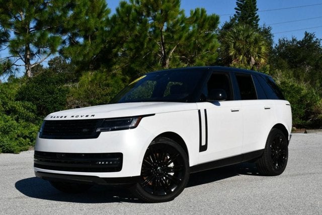 2023 Land Rover Range Rover P530 SE SWB SUV W/Shadow Exterior Pack