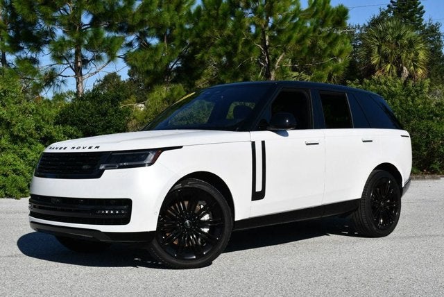 2023 Land Rover Range Rover P530 SE SWB SUV W/Shadow Exterior Pack