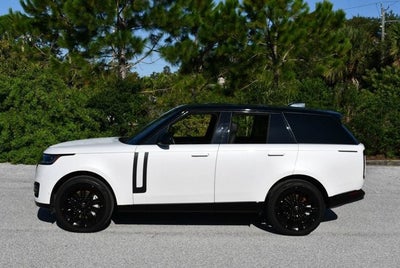 2023 Land Rover Range Rover P530 SE SWB SUV W/Shadow Exterior Pack