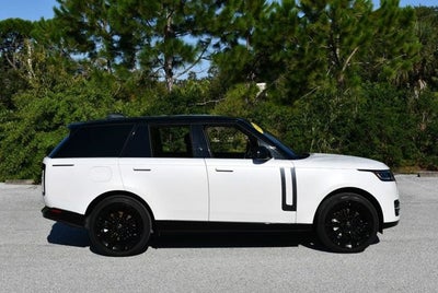 2023 Land Rover Range Rover P530 SE SWB SUV W/Shadow Exterior Pack