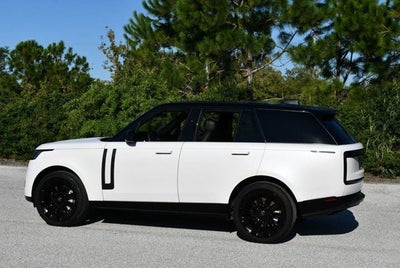 2023 Land Rover Range Rover P530 SE SWB SUV W/Shadow Exterior Pack