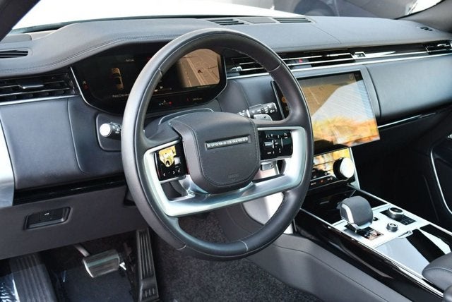 2023 Land Rover Range Rover P530 SE SWB SUV W/Shadow Exterior Pack