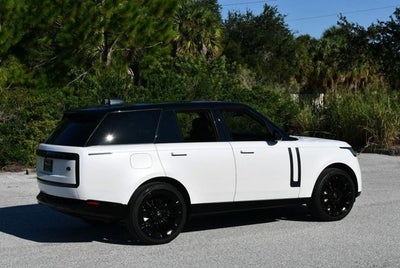 2023 Land Rover Range Rover P530 SE SWB SUV W/Shadow Exterior Pack