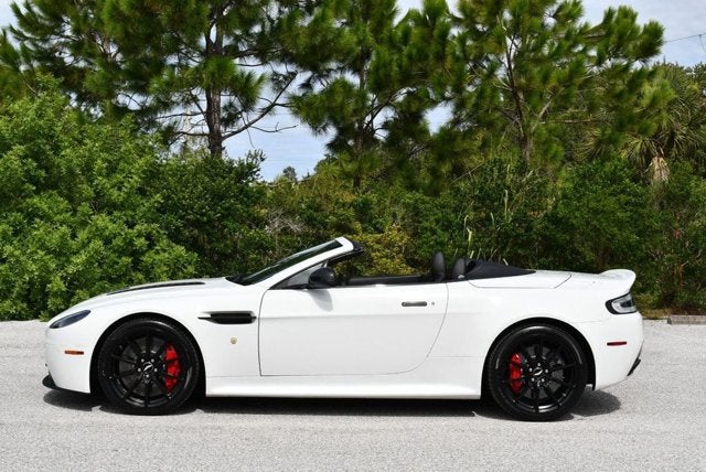 2017 Aston Martin Vantage S V12 Roadster W/Navigation & Carbon Fiber Pack