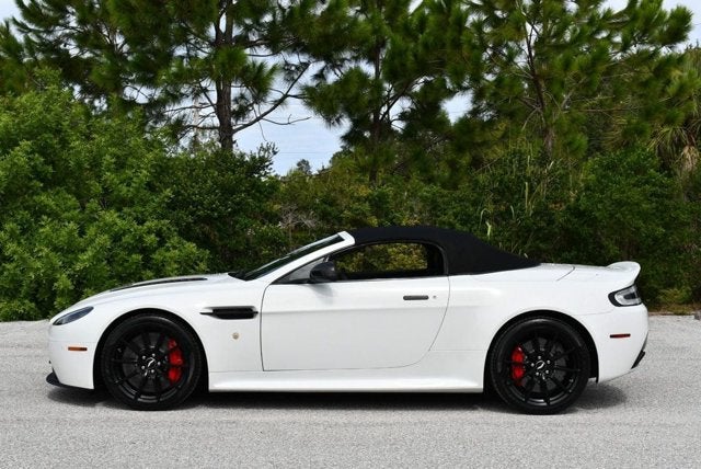 2017 Aston Martin Vantage S V12 Roadster W/Navigation & Carbon Fiber Pack